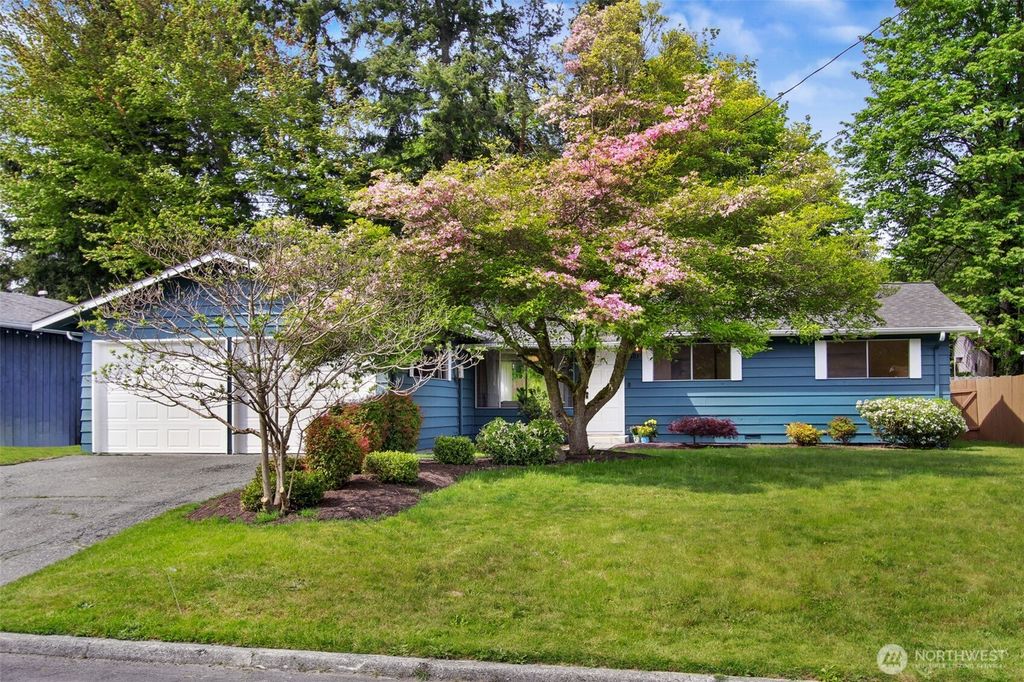 Photo of 4501 229th Place SW, Mountlake Terrace, WA 98043 (MLS # 2375328)