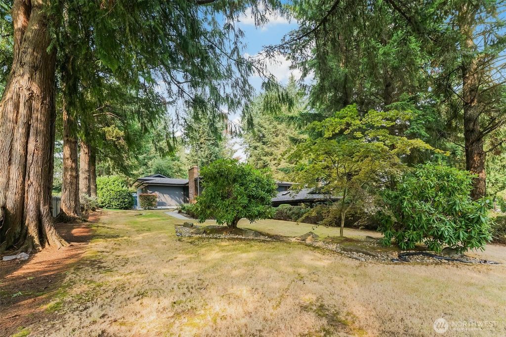 Photo of 18630 SE 216th Street, Renton, WA 98058 (MLS # 2428894)