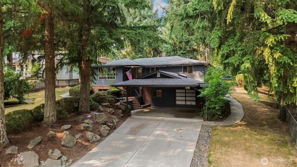 Photo of 18630 SE 216th Street, Renton, WA 98058 (MLS # 2428894)