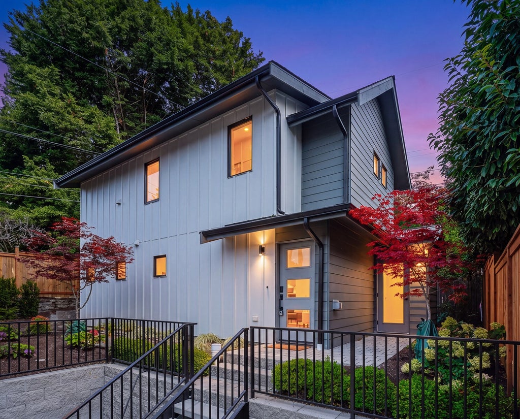Photo of 6030 41st Avenue NE, Seattle, WA 98115 (MLS # 2594385)