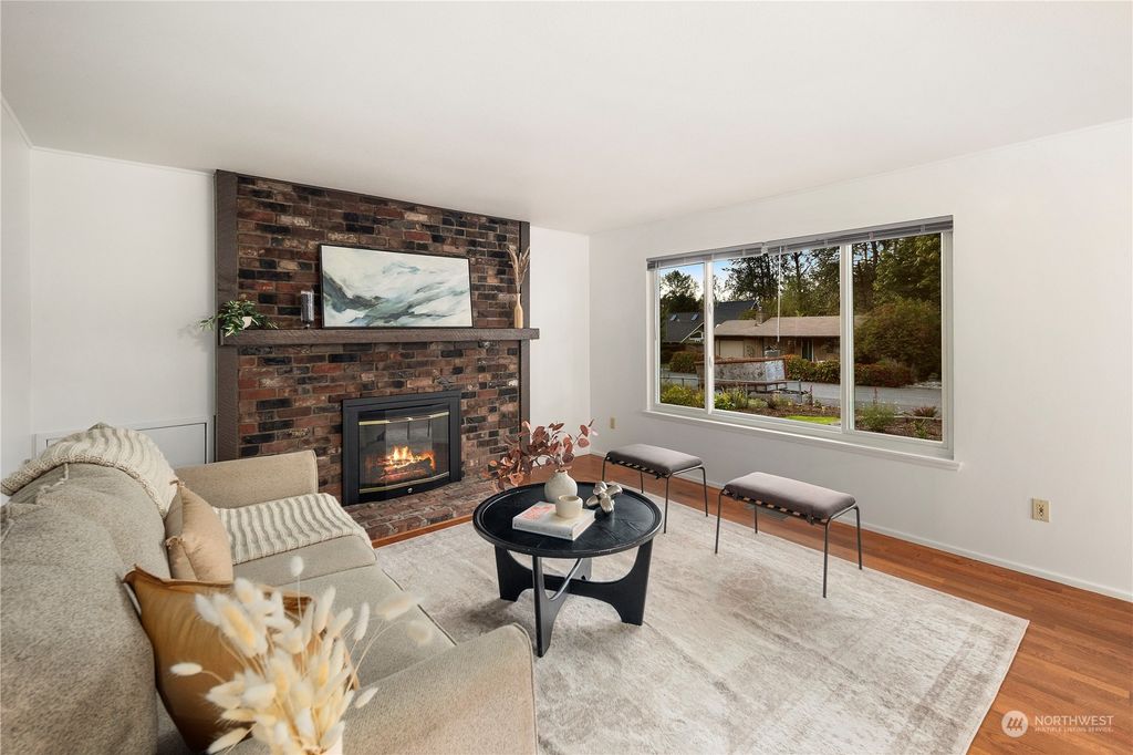 Photo of 17917 SE 121st Place, Renton, WA 98059 (MLS # 2160727)