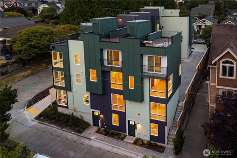 3852 Carr Place N Seattle WA 98103
