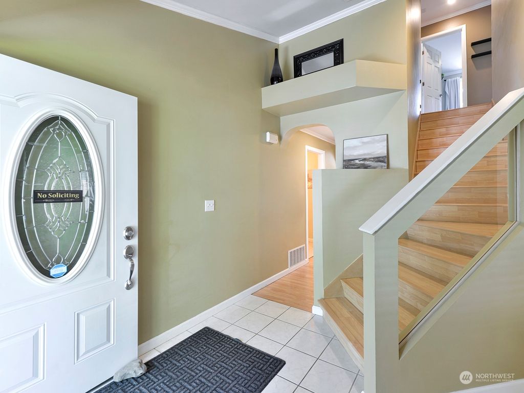 Photo of 1909 S 379th Street, Milton, WA 98003 (MLS # 2267396)