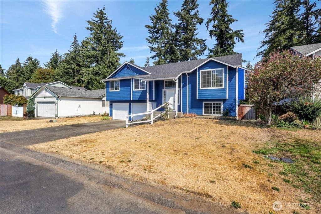 Photo of 8415 199th Street Ct E, Spanaway, WA 98387 (MLS # 2572159)