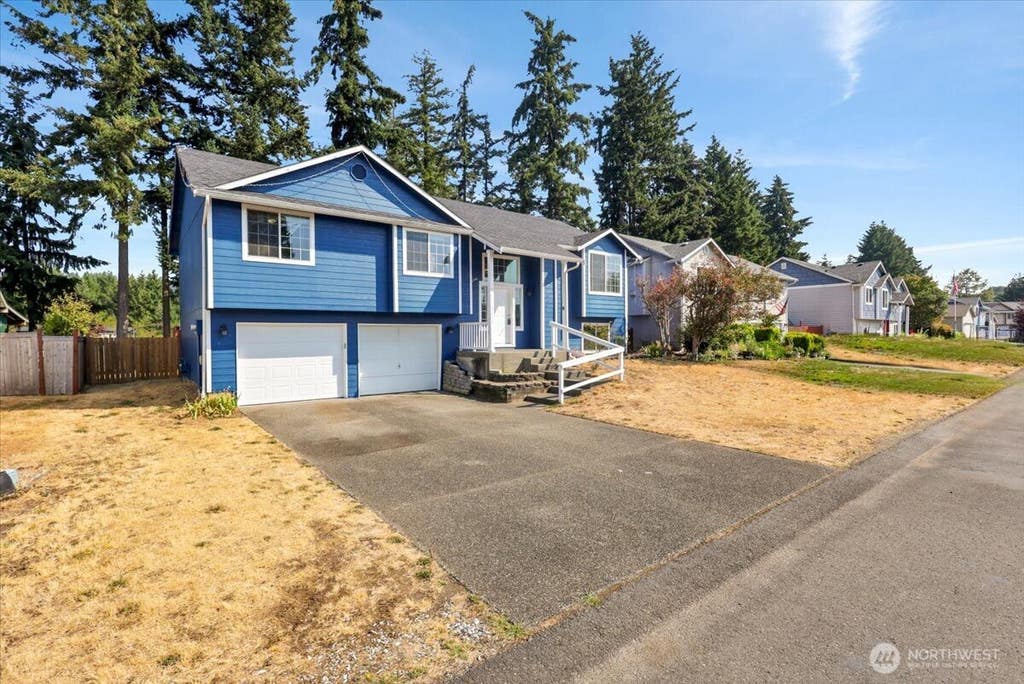 Photo of 8415 199th Street Ct E, Spanaway, WA 98387 (MLS # 2572159)