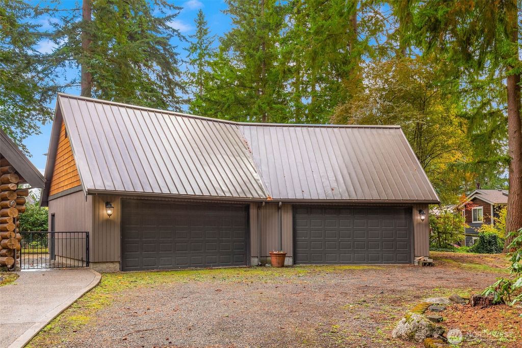 Photo of 7516 230th Avenue NE, Redmond, WA 98053 (MLS # 2440705)