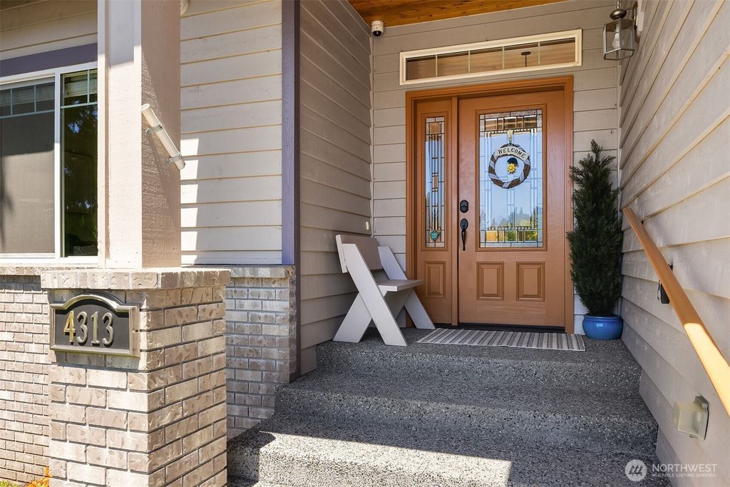 Photo of 4313 145th Place SE, Snohomish, WA 98296 (MLS # 2390122)