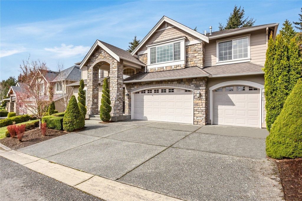 Photo of 16740 SE 61st Lane, Bellevue, WA 98006 (MLS # 2354759)