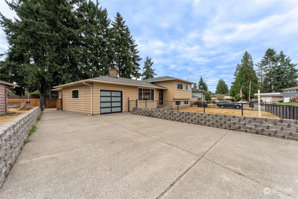Photo of 29102 43rd Avenue S, Auburn, WA 98001 (MLS # 2149776)