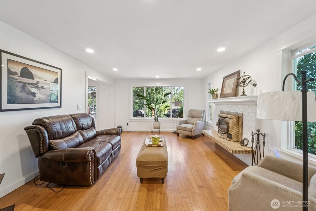 Photo of 26308 42nd Avenue S, Kent, WA 98032 (MLS # 2413803)