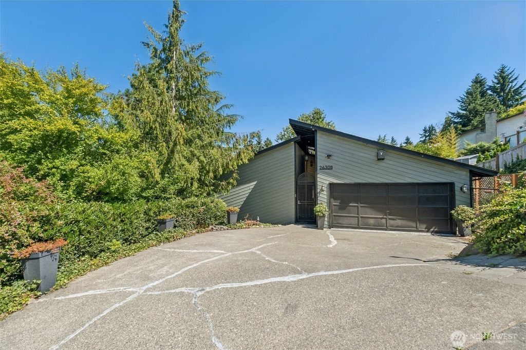 Photo of 26308 42nd Avenue S, Kent, WA 98032 (MLS # 2413803)