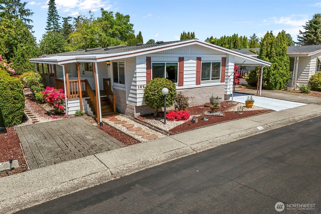 Photo of 11436 SE 208th Street #162, Kent, WA 98031 (MLS # 2524217)