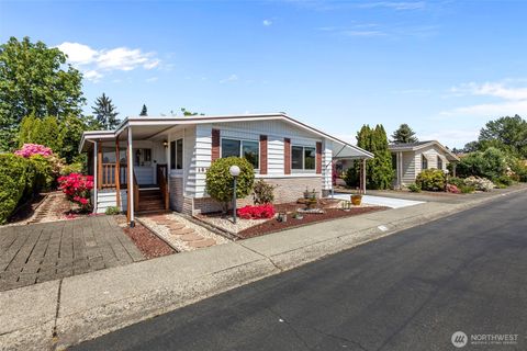 Photo of 11436 SE 208th Street #162, Kent, WA 98031 (MLS # 2524217)