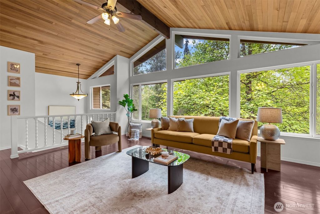 Photo of 15811 20th Place W, Lynnwood, WA 98087 (MLS # 2523777)