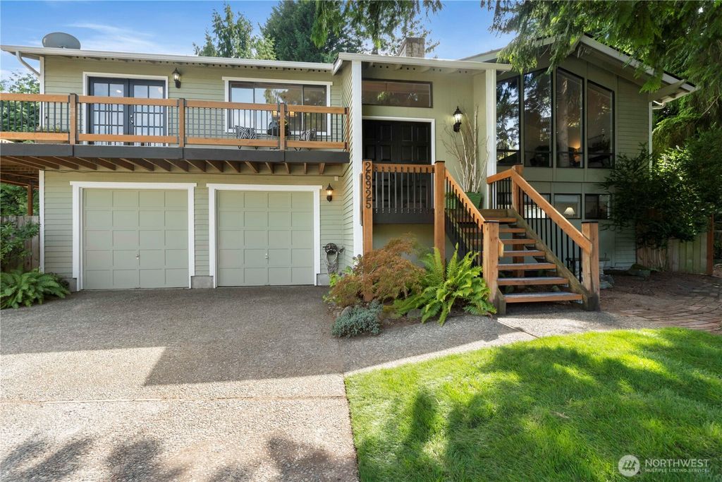 Photo of 26925 Avon Court, Kent, WA 98032 (MLS # 2423298)