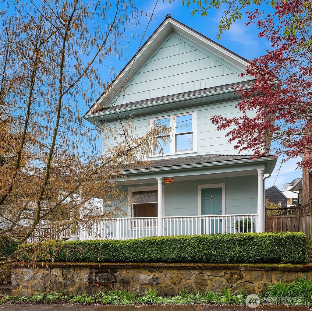 Photo of 919 N 77th Street, Seattle, WA 98103 (MLS # 2508240)