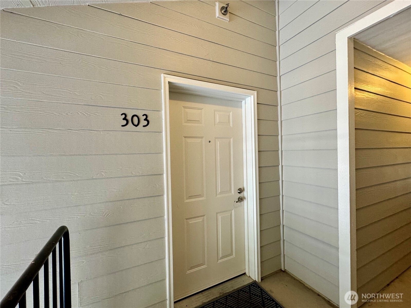 1407 Evergreen Park Drive SW 303