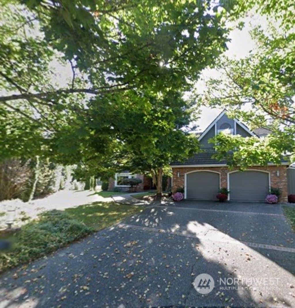 Photo of 8121 SE 79th Street, Mercer Island, WA 98040 (MLS # 2280243)