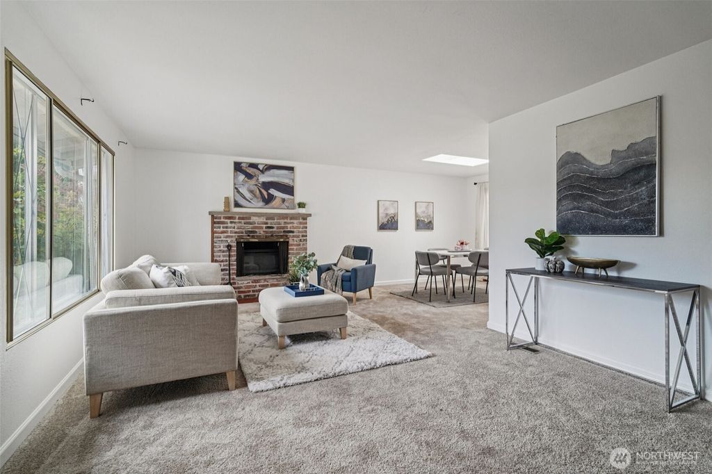 Photo of 1261 150th Avenue SE, Bellevue, WA 98007 (MLS # 2443909)