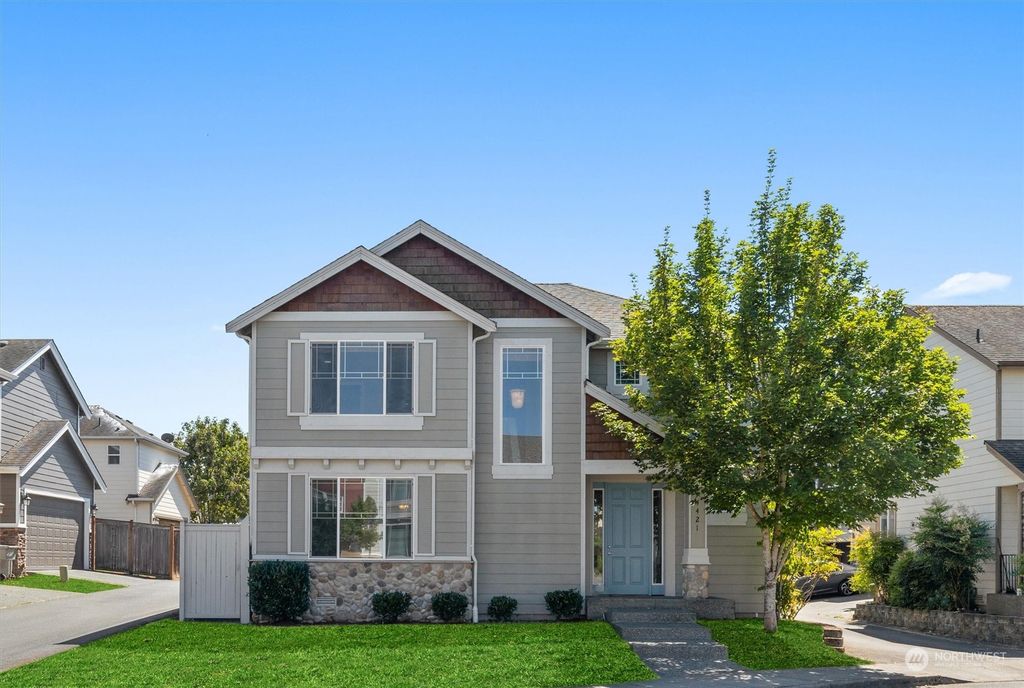 Photo of 4421 NE 3rd Lane, Renton, WA 98059 (MLS # 2052858)