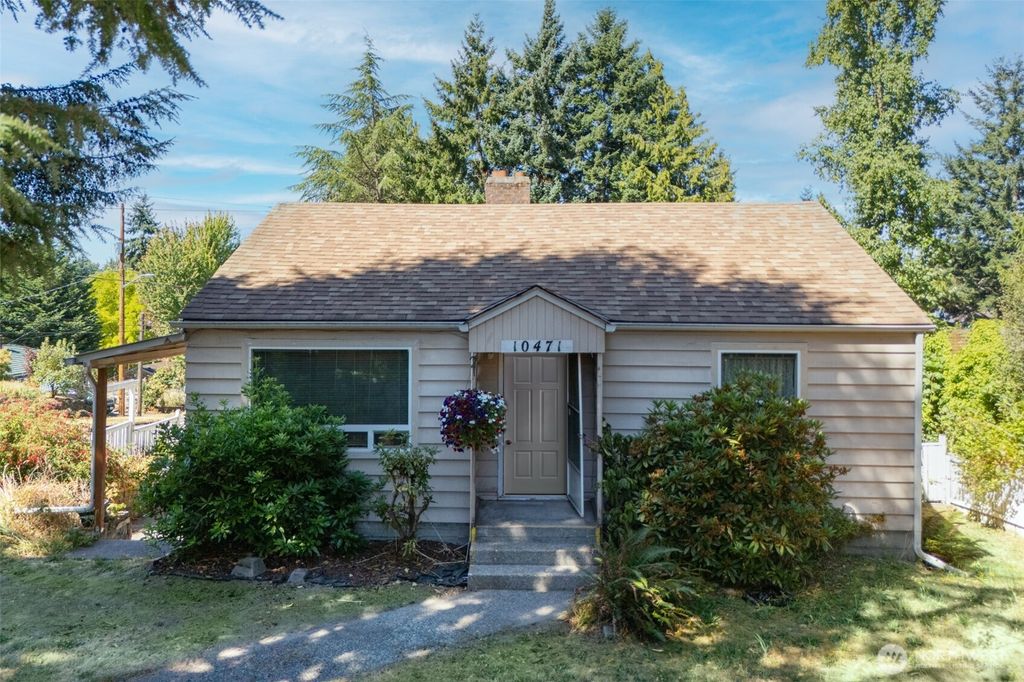 Photo of 10471 6th Avenue SW, Seattle, WA 98146 (MLS # 2421160)