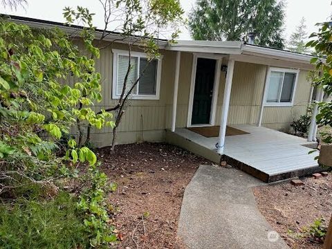 Photo of 2226 W Star Lake Drive, Elma, WA 98541 (MLS # 2475436)