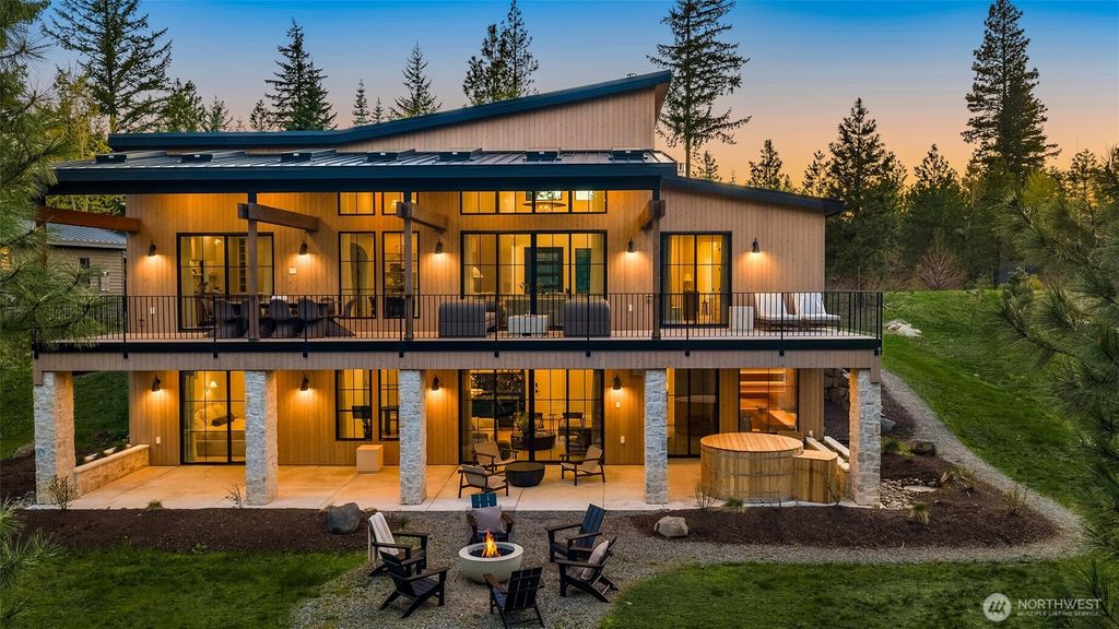 Photo of 110 Kokanee Loop, Cle Elum, WA 98941 (MLS # 2512930)