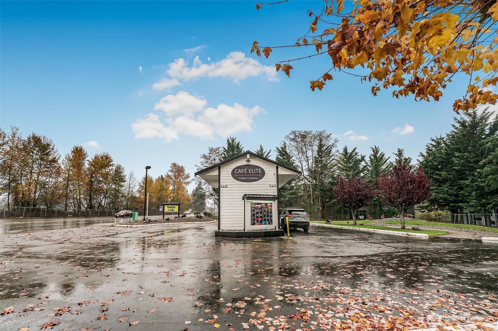 7214 Bridgeport Way W