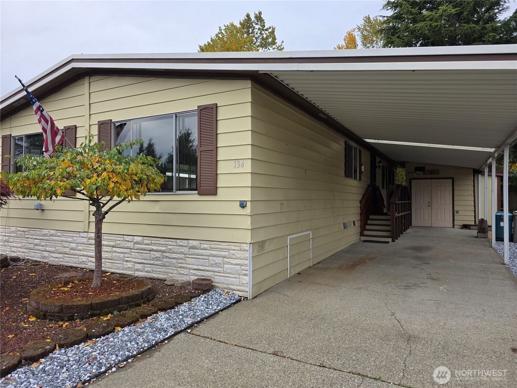 Photo of 11436 SE 208th Street #134, Kent, WA 98031 (MLS # 2454730)