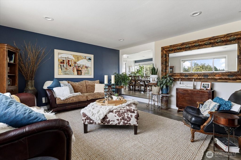 Photo of 750 SW Thornberry Drive, Oak Harbor, WA 98277 (MLS # 2470200)