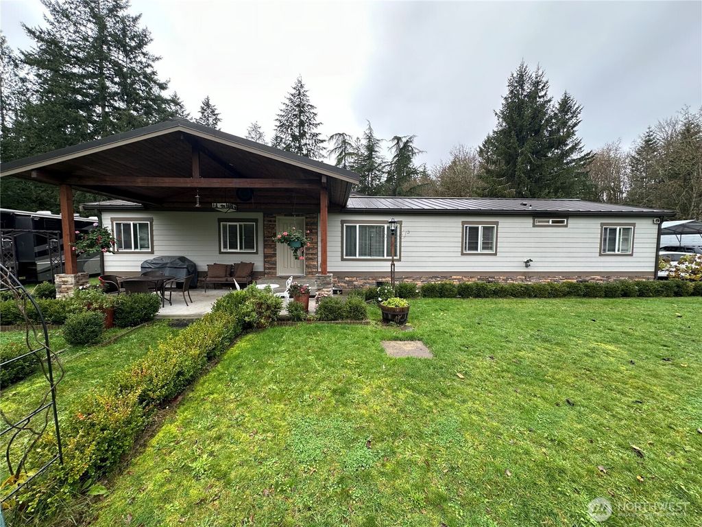 Photo of 31305 SE 202nd Avenue, Kent, WA 98042 (MLS # 2428974)