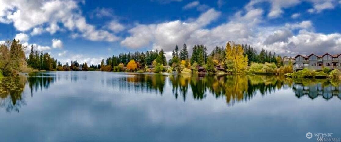 19414 Aurora Avenue N 107