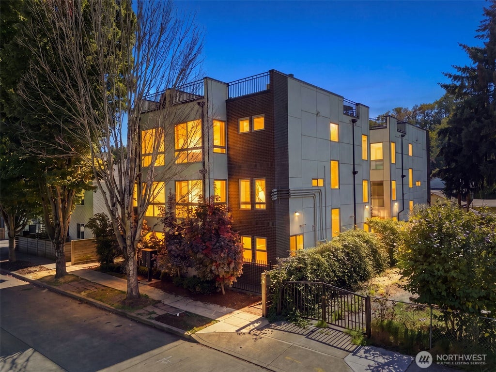 Photo of 1039 S Cloverdale Street #A, Seattle, WA 98108 (MLS # 2584065)