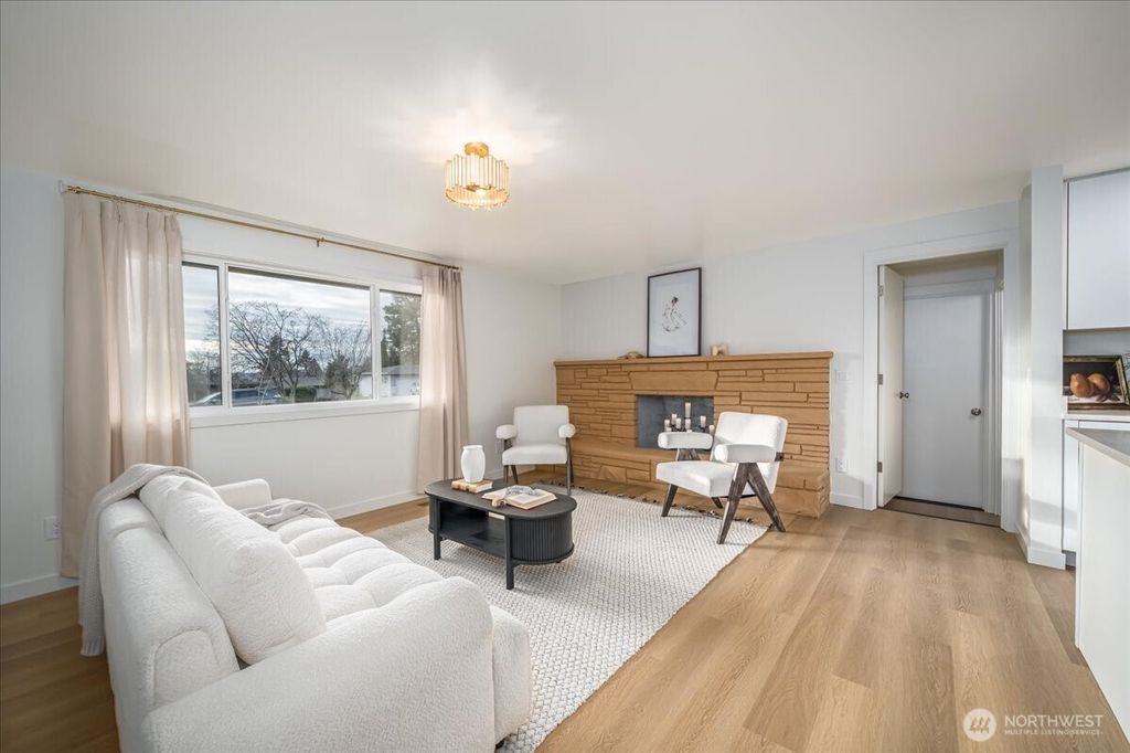 Photo of 21228 102nd Avenue SE, Kent, WA 98031 (MLS # 2483080)