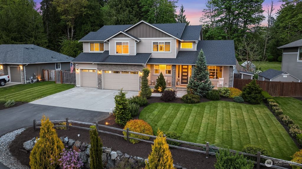 Photo of 11433 211th Ave SE Ave, Snohomish, WA 98290 (MLS # 2366473)