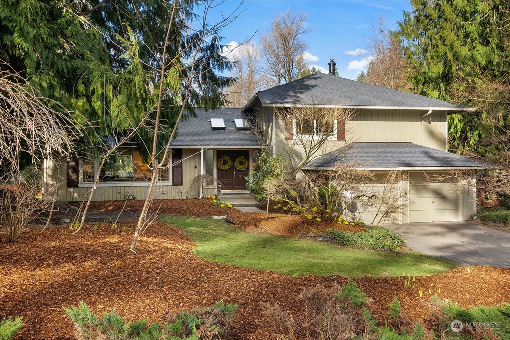 Photo of 23714 NE 70th Street, Redmond, WA 98053 (MLS # 2072118)