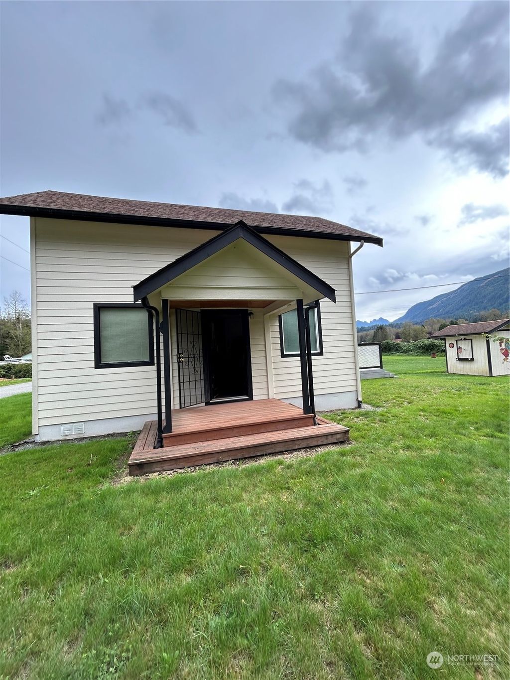 Photo of 30113 Oso Loop Road Rd, Arlington, WA 98223 (MLS # 2311597)