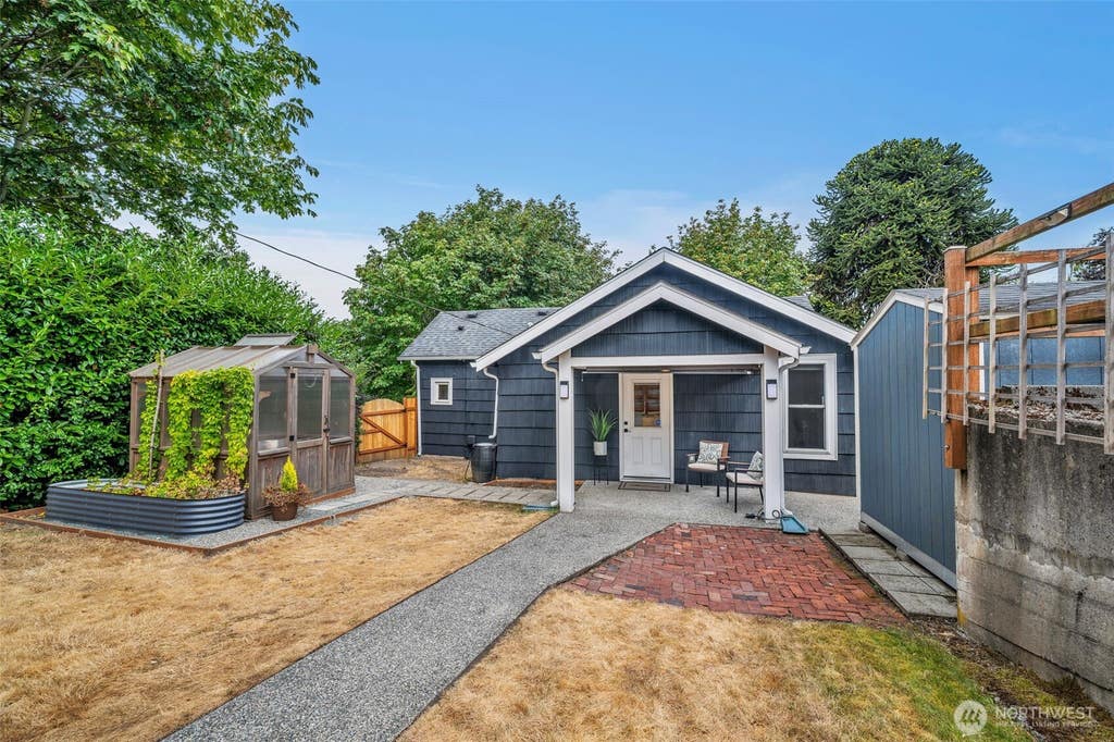 Photo of 3602 Wetmore Avenue, Everett, WA 98201 (MLS # 2568680)