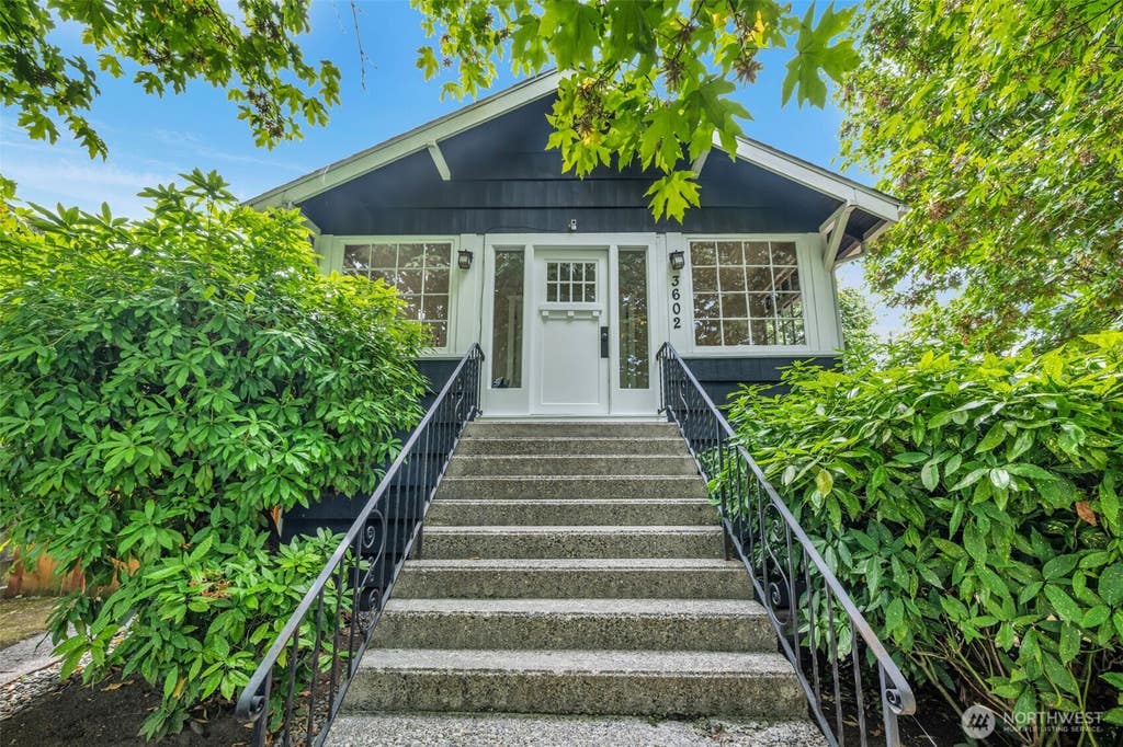 Photo of 3602 Wetmore Avenue, Everett, WA 98201 (MLS # 2568680)