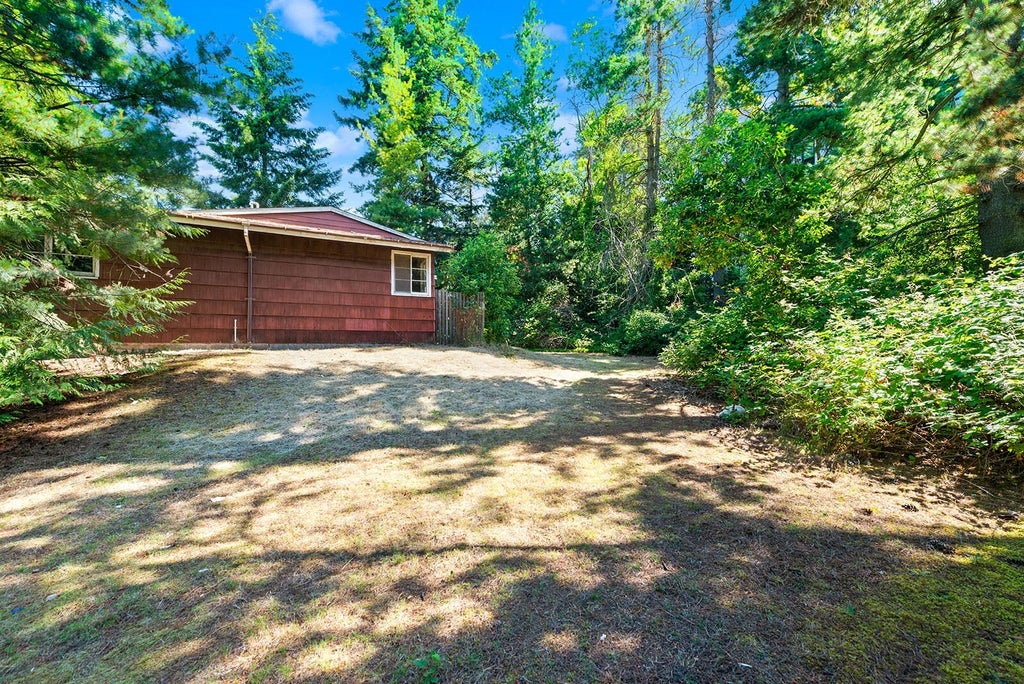 Photo of 17552 12th Avenue NE, Shoreline, WA 98155 (MLS # 2596192)