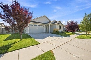 Photo of 2584 Clark Ridge Dr DR, Richland, WA 99352 (MLS # 2578855)