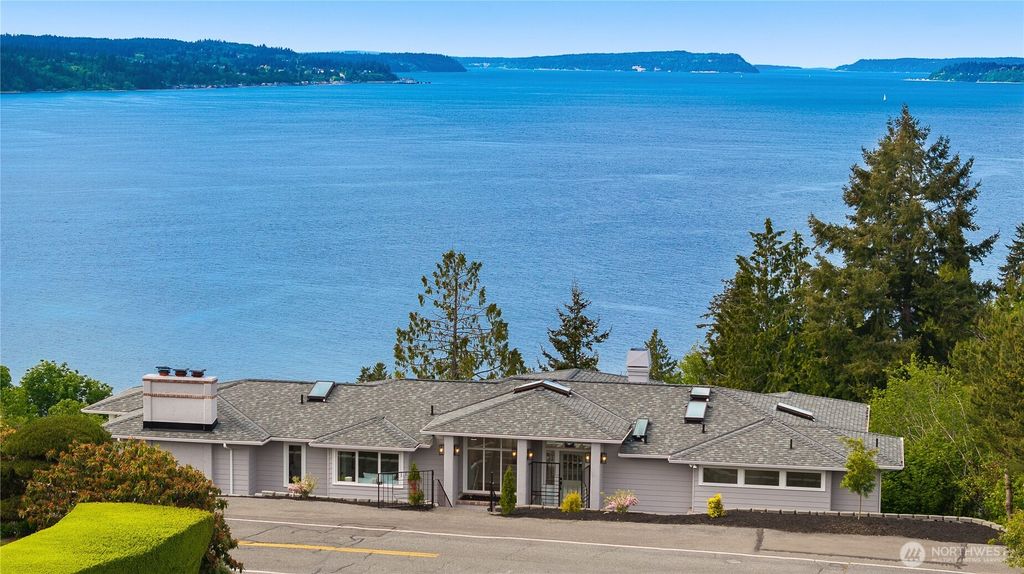Photo of 6117 92nd Street SW, Mukilteo, WA 98275 (MLS # 2370027)