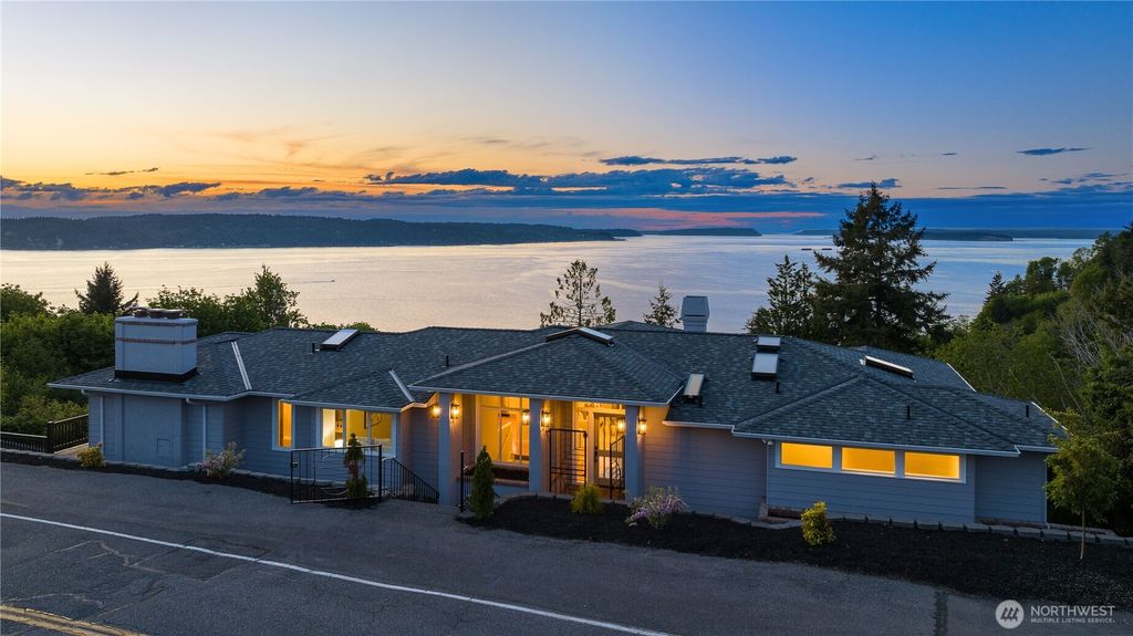 Photo of 6117 92nd Street SW, Mukilteo, WA 98275 (MLS # 2370027)