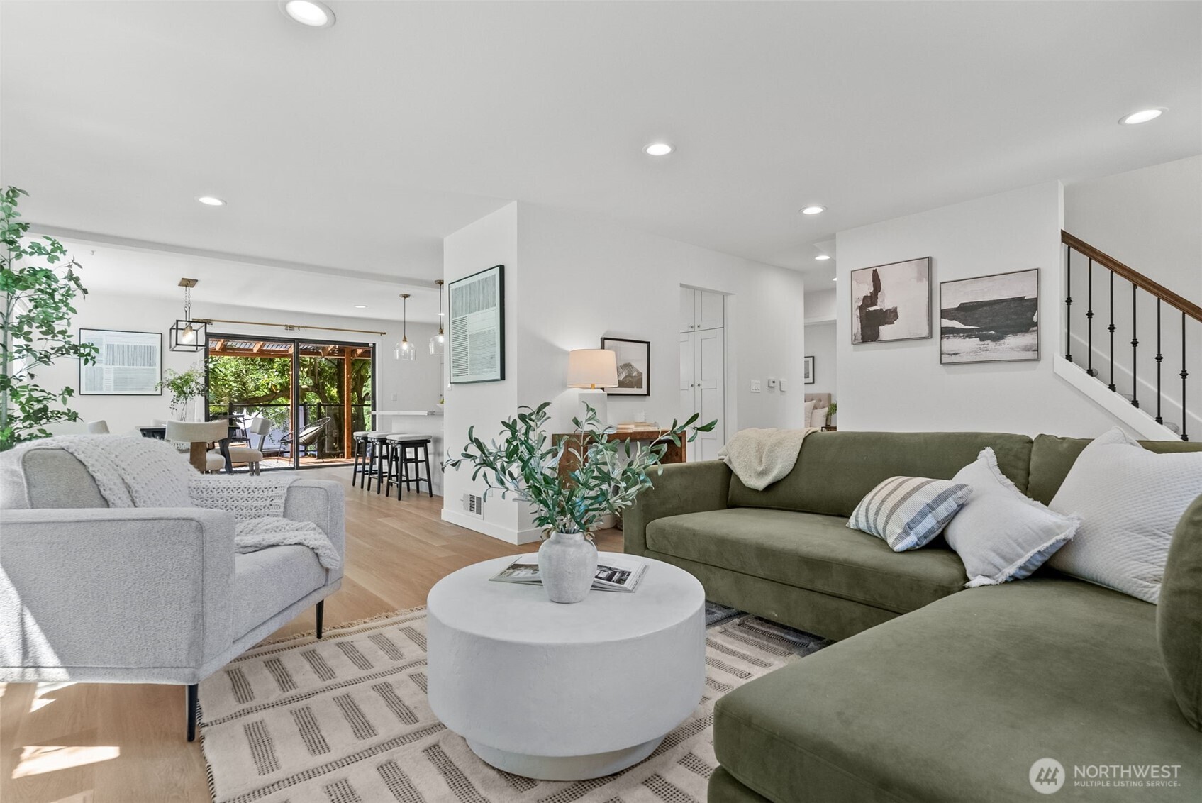 354 Summit Avenue