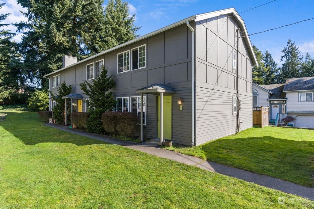 Photo of 1314 N 152nd Street, Shoreline, WA 98133 (MLS # 2211319)