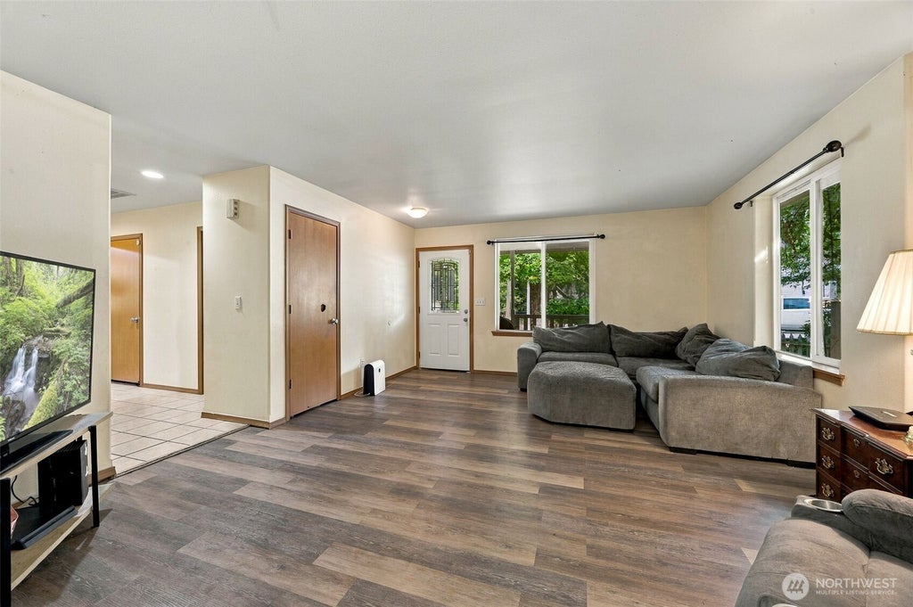 Photo of 18230 Suncrest Court SE, Yelm, WA 98597 (MLS # 2586923)