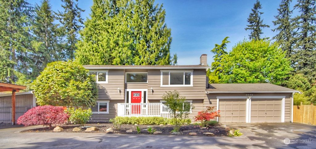Photo of 3606 99th Drive SE, Lake Stevens, WA 98258 (MLS # 2235441)