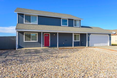 Photo of 1516 S Husky Dr, Moses Lake, WA 98837 (MLS # 2476731)