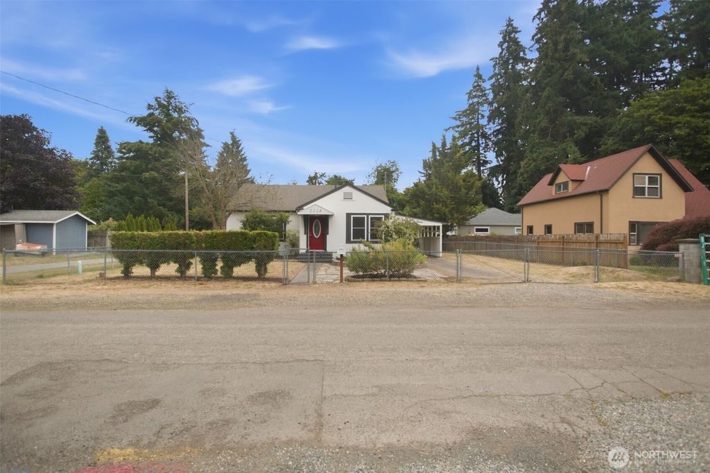 Photo of 2114 Adams Street SE, Olympia, WA 98501 (MLS # 2548059)
