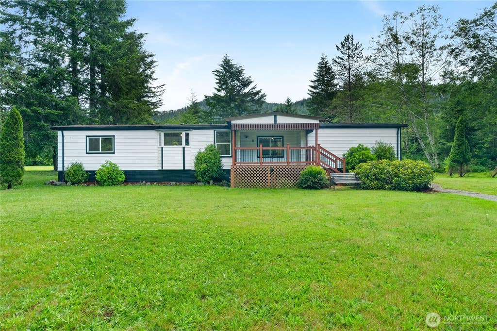 Photo of 5450 US Highway 101, Humptulips, WA 98552 (MLS # 2539750)